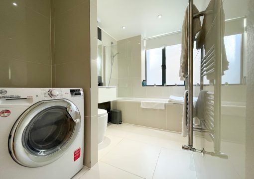 Modern Town Centre Apartment