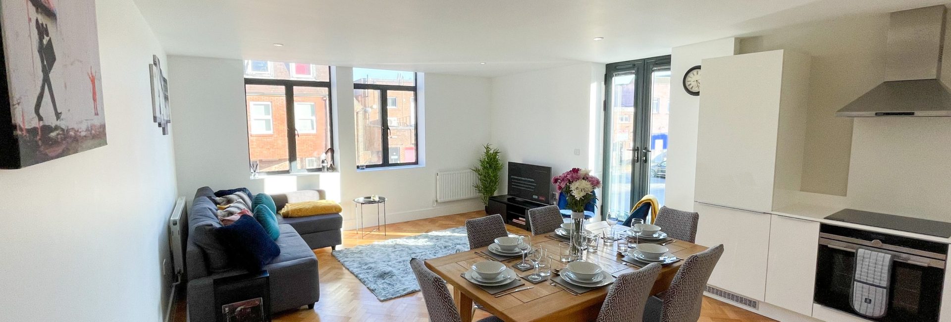 Modern Town Centre Apartment