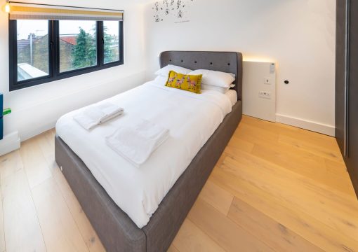 Modern Duplex in Ealing Common