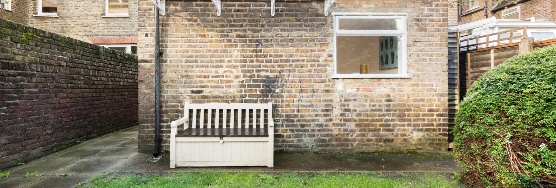 Ealing garden flat by Walpole Park
