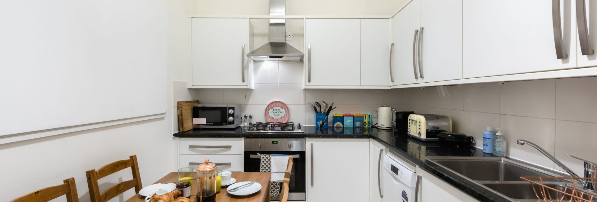 Ealing garden flat by Walpole Park